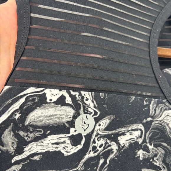 Torrid Active Sports Bra 2X Black Marbled Print Mesh Detail Athletic Wire Free - Picture 3 of 6